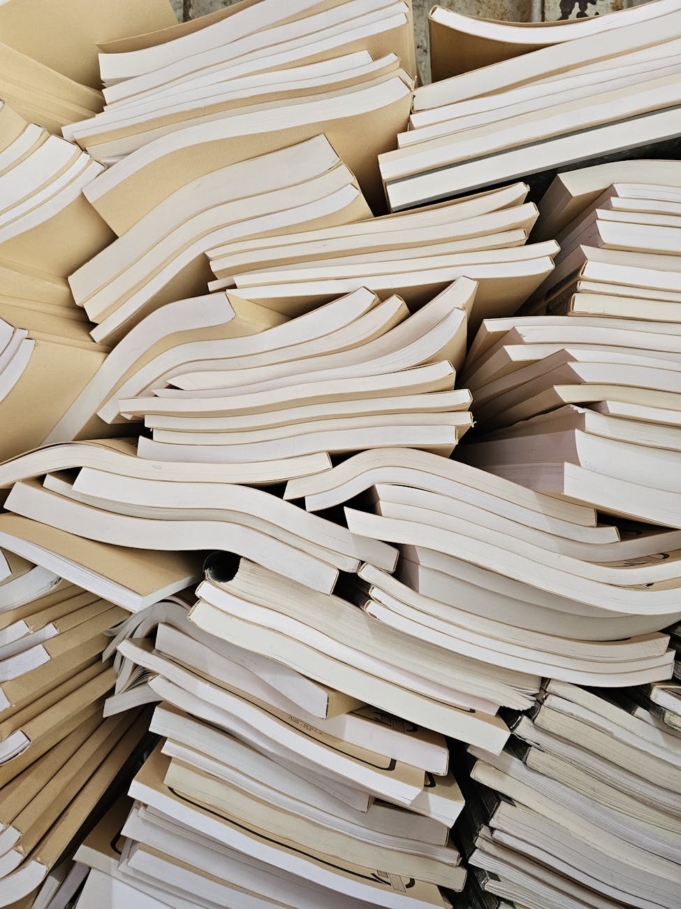 Educational materials and analytical research documents